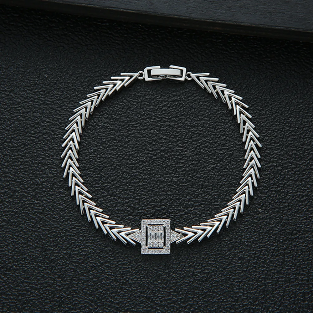 

HIBRIDE Pop Punk Simple Bracelet Women's Daily Dress Decorative Jewelry Suitable for Holiday Wedding Party Prom Gift B193