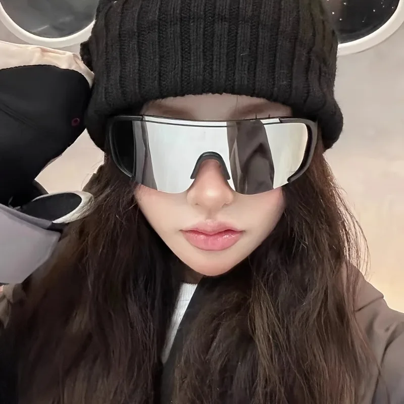 Stylish Unisex Glasses Suitable  Fashionable Young Eyewear and Cool Fashion Glasses