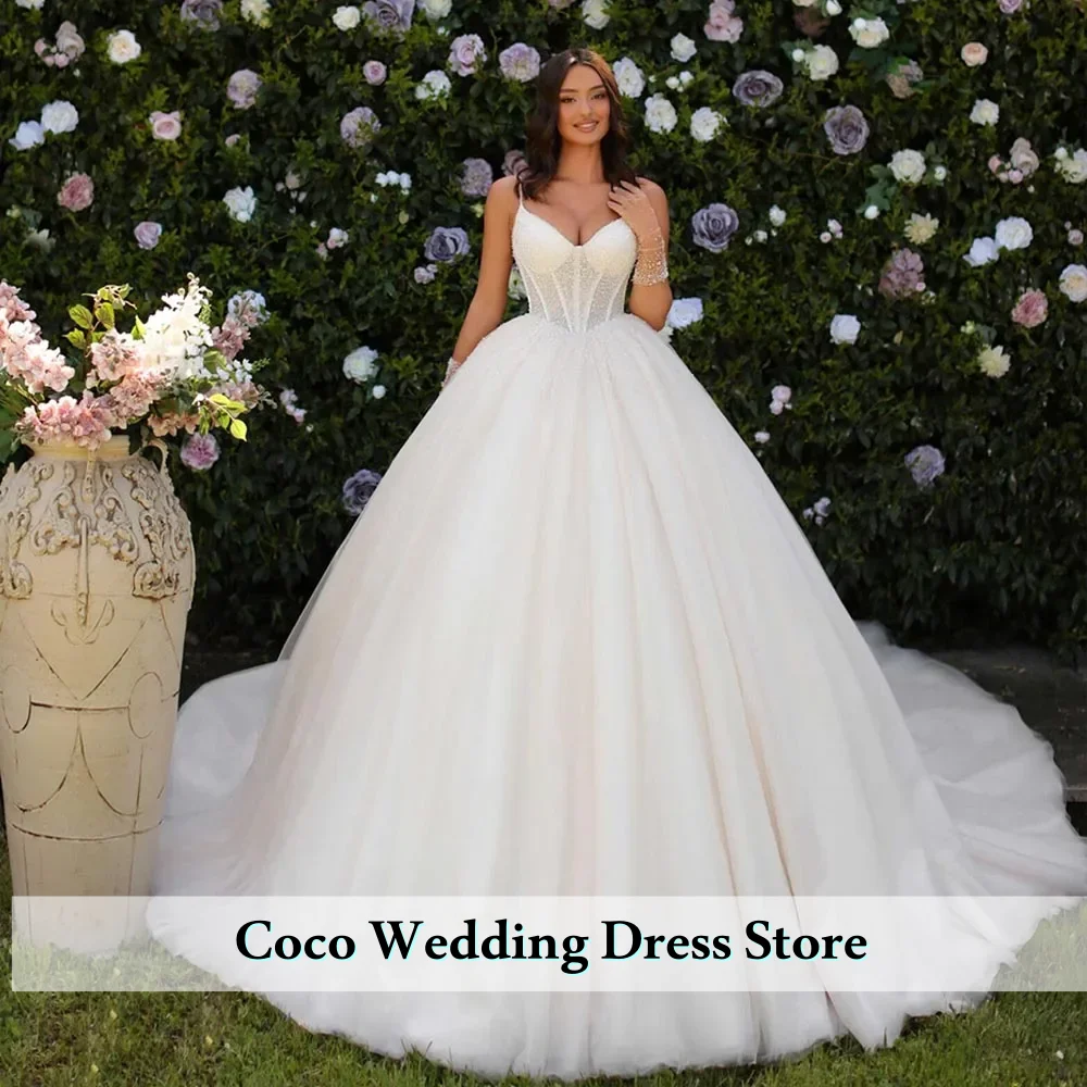 Customized Delicate Beading Spaghetti Straps Ball Gown Wedding Dress Sexy Sweetheart Backless Princess Bridal Gown
