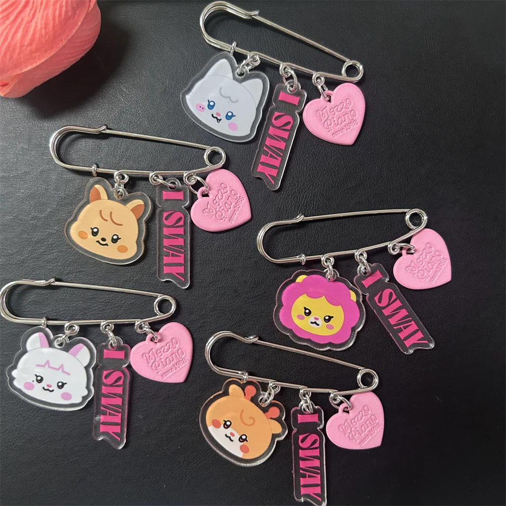 

Kpop (G)I-DLE I SWAY Acrylic Double-sided Brooch YUQI SHUHUA MINNIE Soyeon Peripheral Exquisite Pin Accessories Fans Gifts