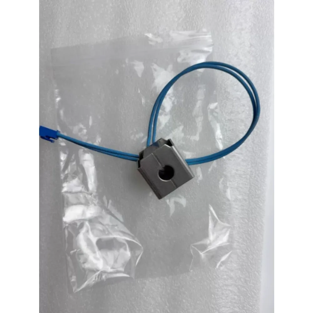 4-Way Reversing Valve Coil AC220-240V Universal Solenoid Coil for 1P-5P Air Conditioner