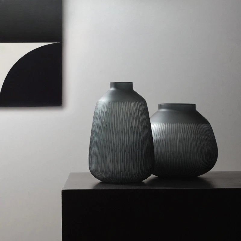 

Chinese vertical pattern, soot black small mouth glass vase, home entrance soft decoration flower ware