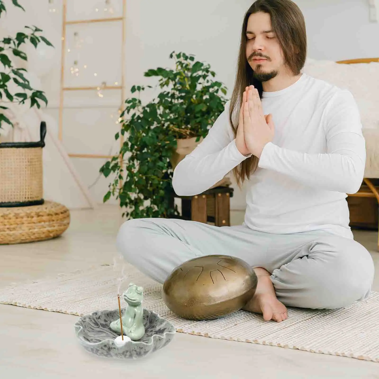 

Cartoon Style Ceramic Incense Burner Frogs Aromatherapy Stove Relaxation Meditation Desktop Decorative Censer for Home Ornament