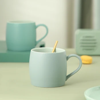 Creative Ceramic Mug Simple Coffee Office Nordic Design High Capacity with Spoon Reusable Cup Tazza 