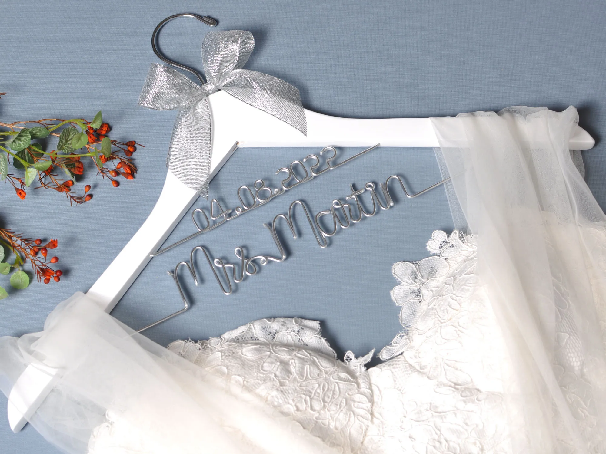 Wedding Hanger with Date, Bridal White Hanger, Personalized wedding Hanger Custom Made Bridal Shower Gift