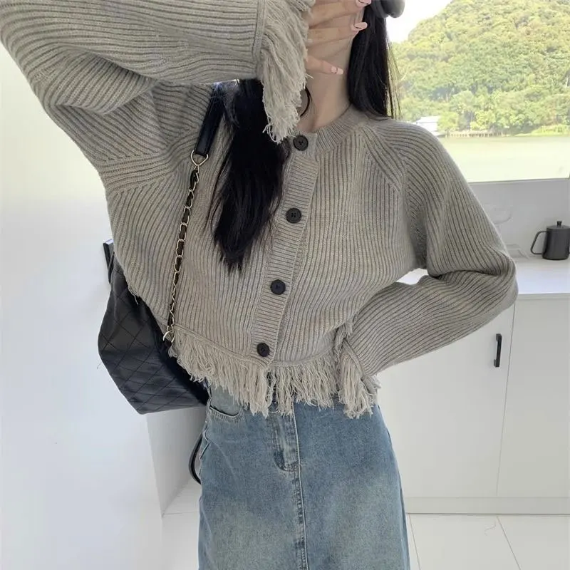 Fashion Tassel Spliced Loose Sweaters Vintage Autumn Winter Solid Color Women\'s Clothing Commute Round Neck Knitted Cardigan New