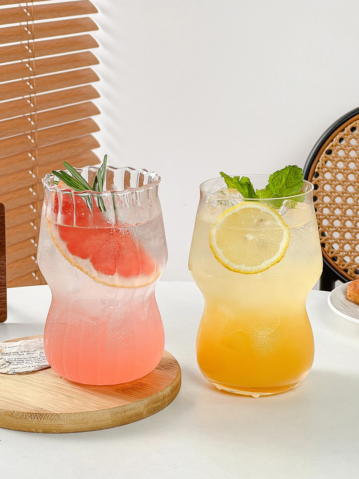 

Large Capaci Glass Cup for Americano Coffee Latte Design Sense Cold Drink Juice Fruit Tea Water Cup Ins Sle Handmade Glas...