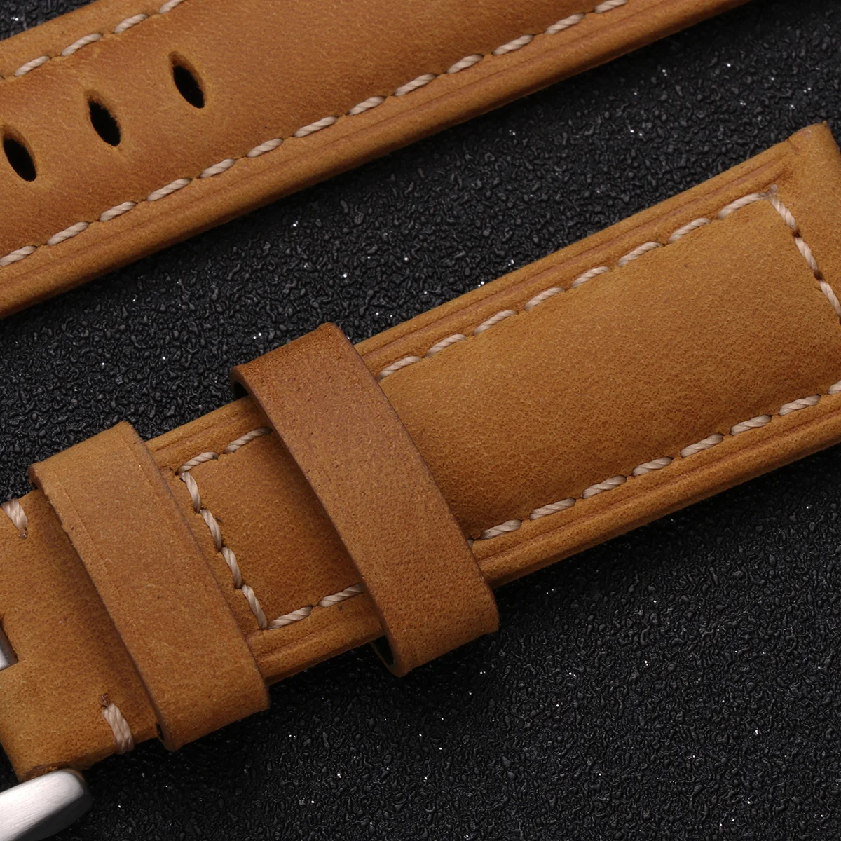 

1Pcs Watch Strap 22mm Light Brown Durable Comfortable Universal Large Dial Retro Replacement Wristband