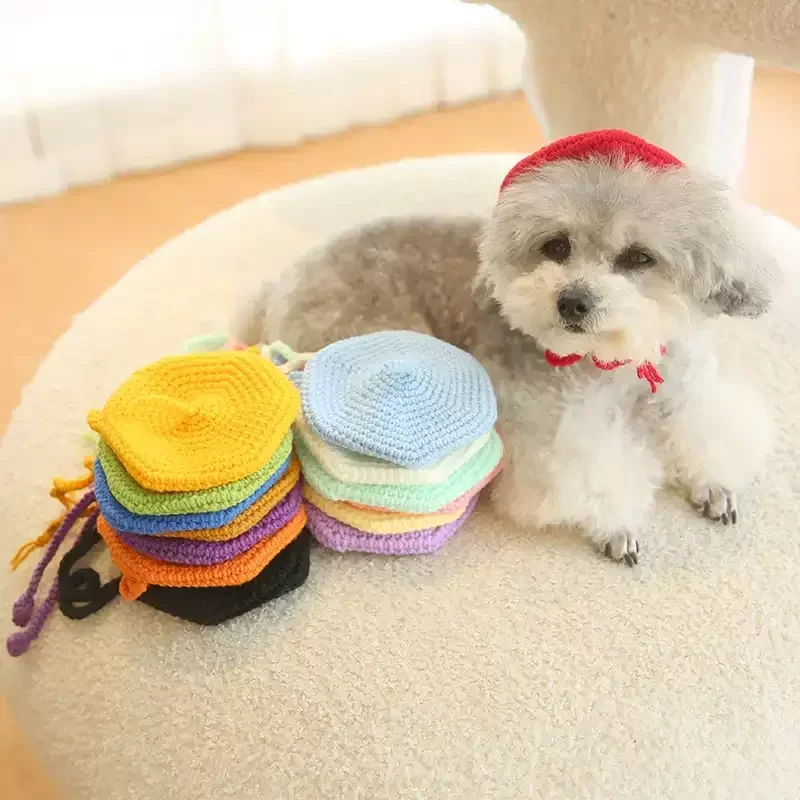 

Pet Hat Handmade Crocheted Beret Pet Headwear Accessories Suitable for Small Dogs and Cats