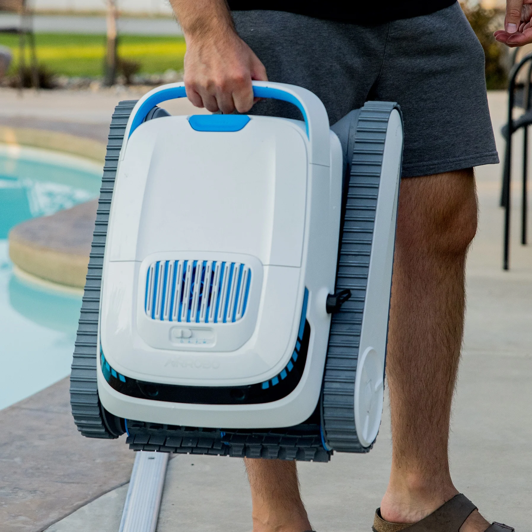 Robot Swimming Pool Cleaner Cordless Rechargeable Lithium Battery 5200mAh Route Planning for Tiles,PVC,Mosaic,Cement