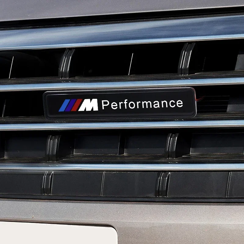 ใหม่รถด้านหน้ากระจังหน้าสัญลักษณ์ LED Light ย่างไฟตกแต่งสําหรับ BMW M E60 E90 E46 E39 E70 F10 F20 F30 X5 X6 X1 M3 M5 M6