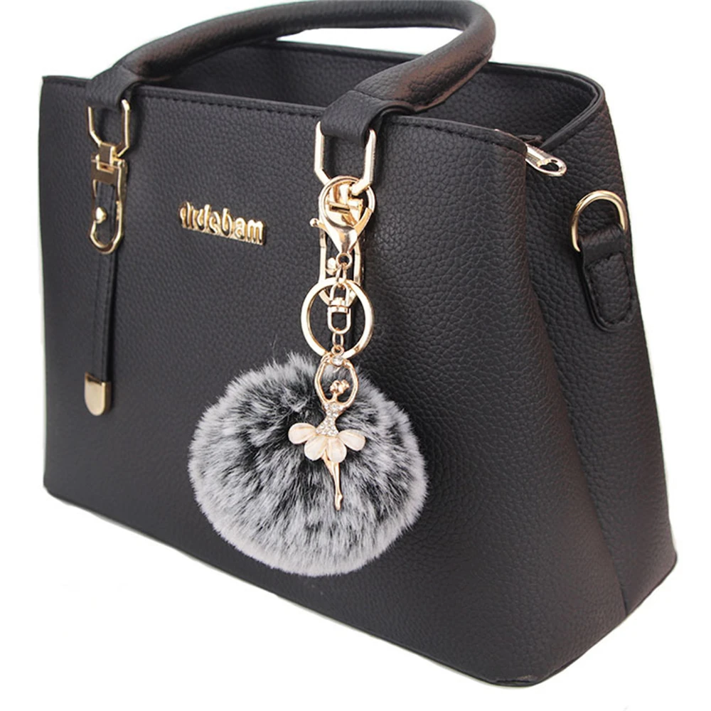 Rhinestone Ballerina Girls Breloki do kluczy z kolorowym futrzanym wisiorkiem w kształcie kuli Klasyczne zawieszki do kluczy samochodowych Breloki do kluczy Prezenty