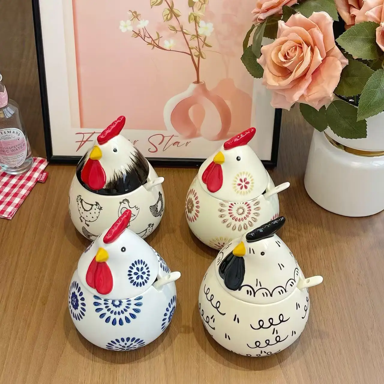 Creative Rooster Ceramic Seasoning Pot Home Chicken Modeling Ceramic Kitchen Pot Moisture-proof with Lid Seasoning Tools