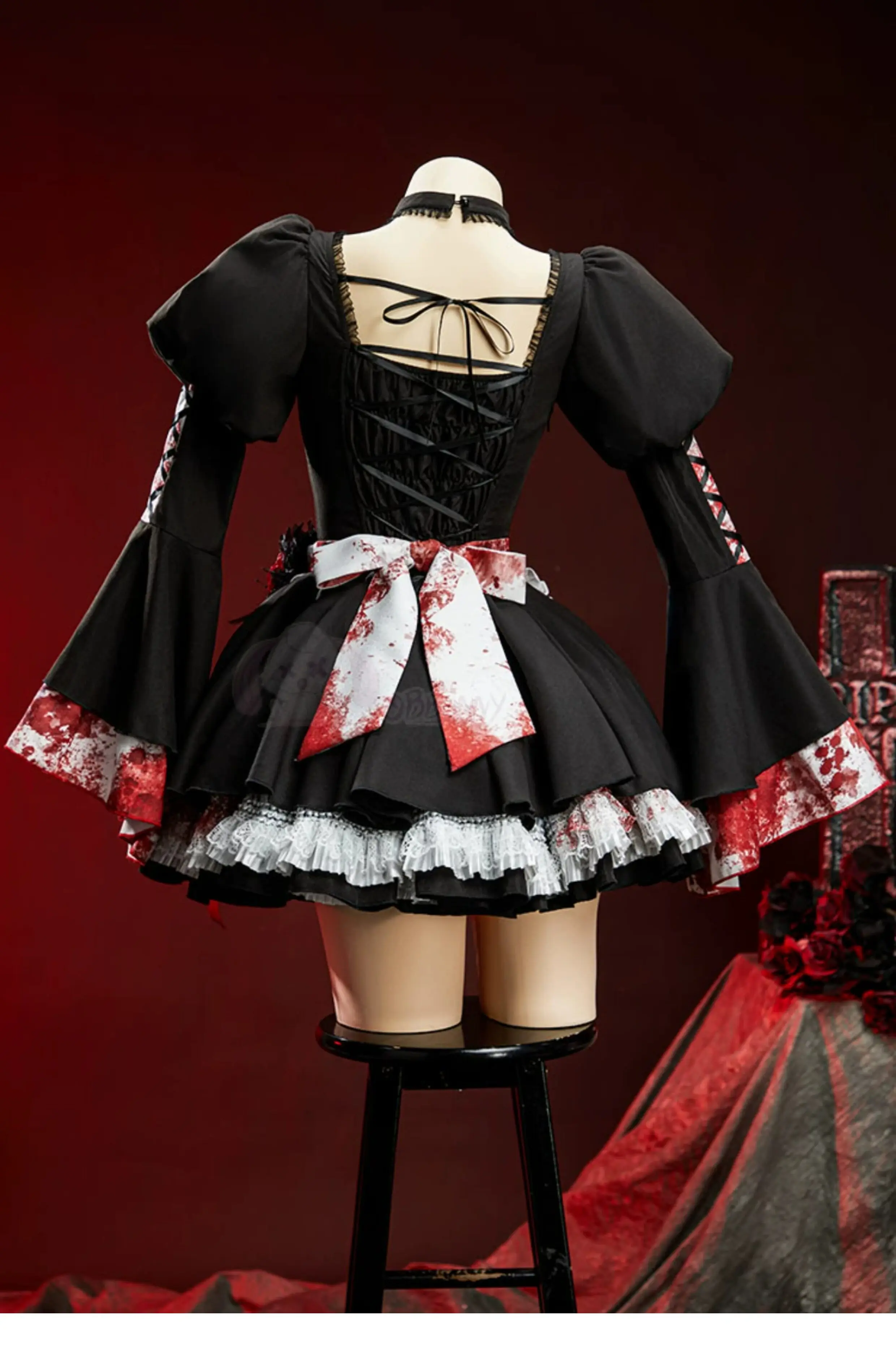 

Handmade Cos Outfit：Gothic Rebellious Maid Cosplay Dress Lace Lolita Outfit For Halloween With Ruffle Lace Detail HCos