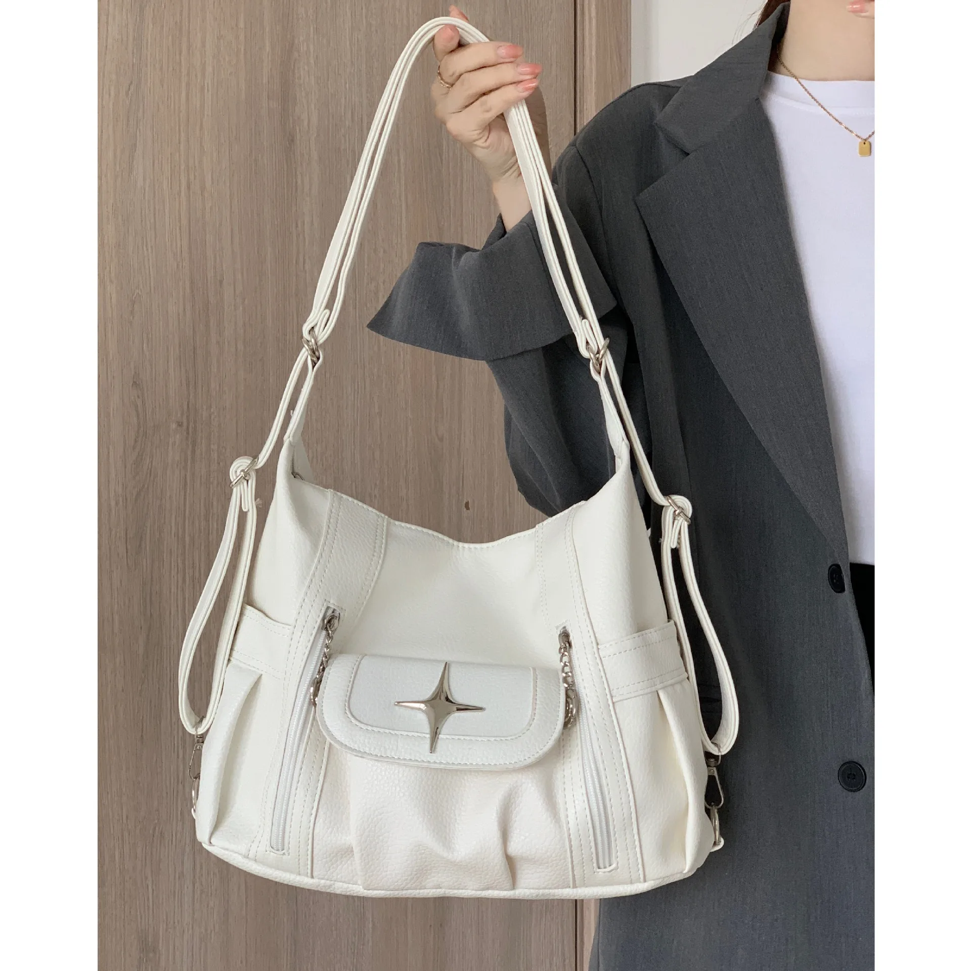 2024 New Vintage White Pu Leather Handbag American Style Punk Goth Fashion Simple Shoulder Bag