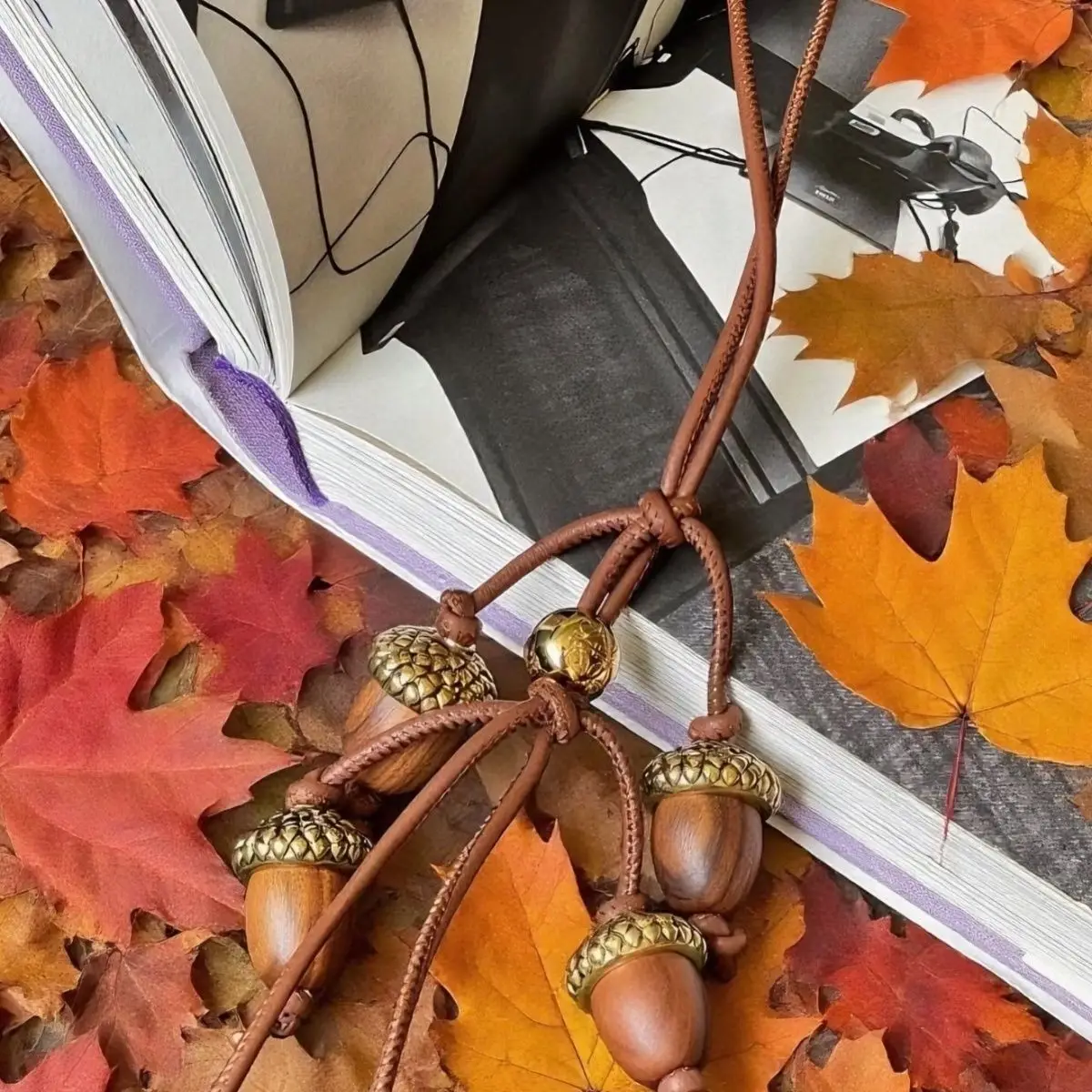 

2025 New Fashion Co branded Limited Autumn/Winter Oak Fruit Bag Pendant Accessories Trendy Versatile Bag Hanging