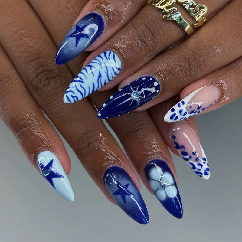 

24PCS False Nails Hot Girl Leopard Print Fake Nails Y2K Style Sweet Cool French Edgy Star Klein Blue Macaron Press on Nails 네일
