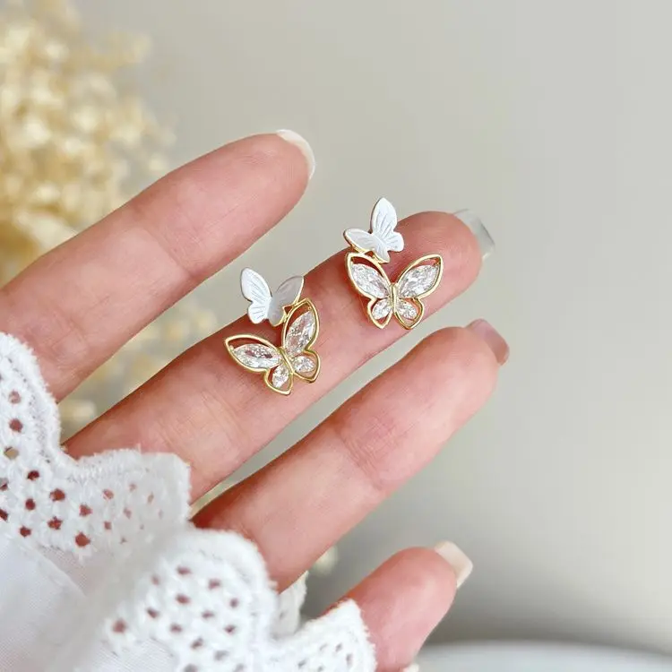 PAPERPLUS | Korean Fashion Butterfly Stud Earring.Lovely Charm Brincos Summer.Mini Piercing.Teenage Birthday Gift.Fancy Jewelry.
