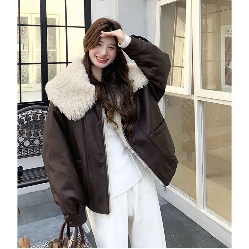 High End Women Lamb Wool PU Leather Jacket Autumn Winter Thicken Warm Fur Jacket Female Soft Furry Overcoat Loose Zipper Coat