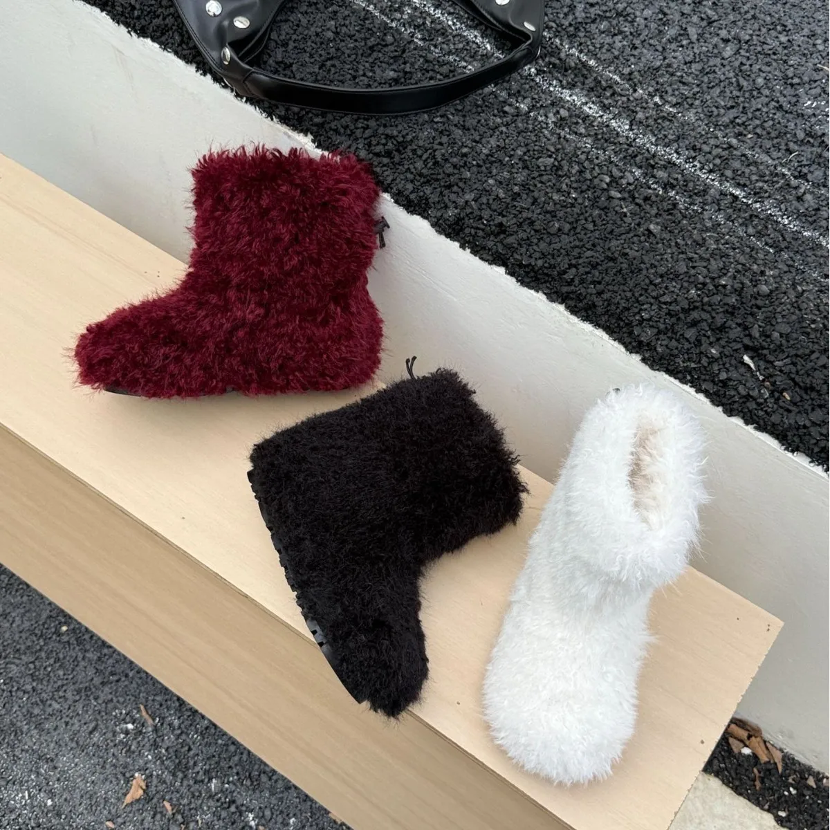 

Millennium Style Faux Wool Short Boots Thick Bottom High Top Snow Boots Women's Fashion Korean Version Winter Shoes Rubber Sole