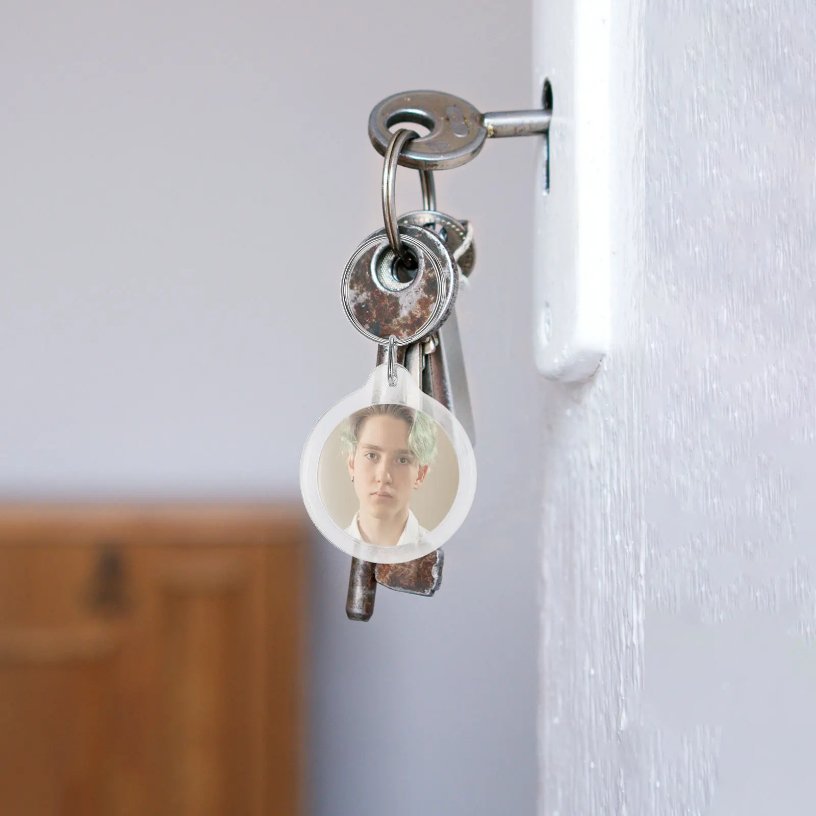 

100 Pcs Picture Frames Blank Photo Keyring Acrylic Keychain Round Blanks White Keychains