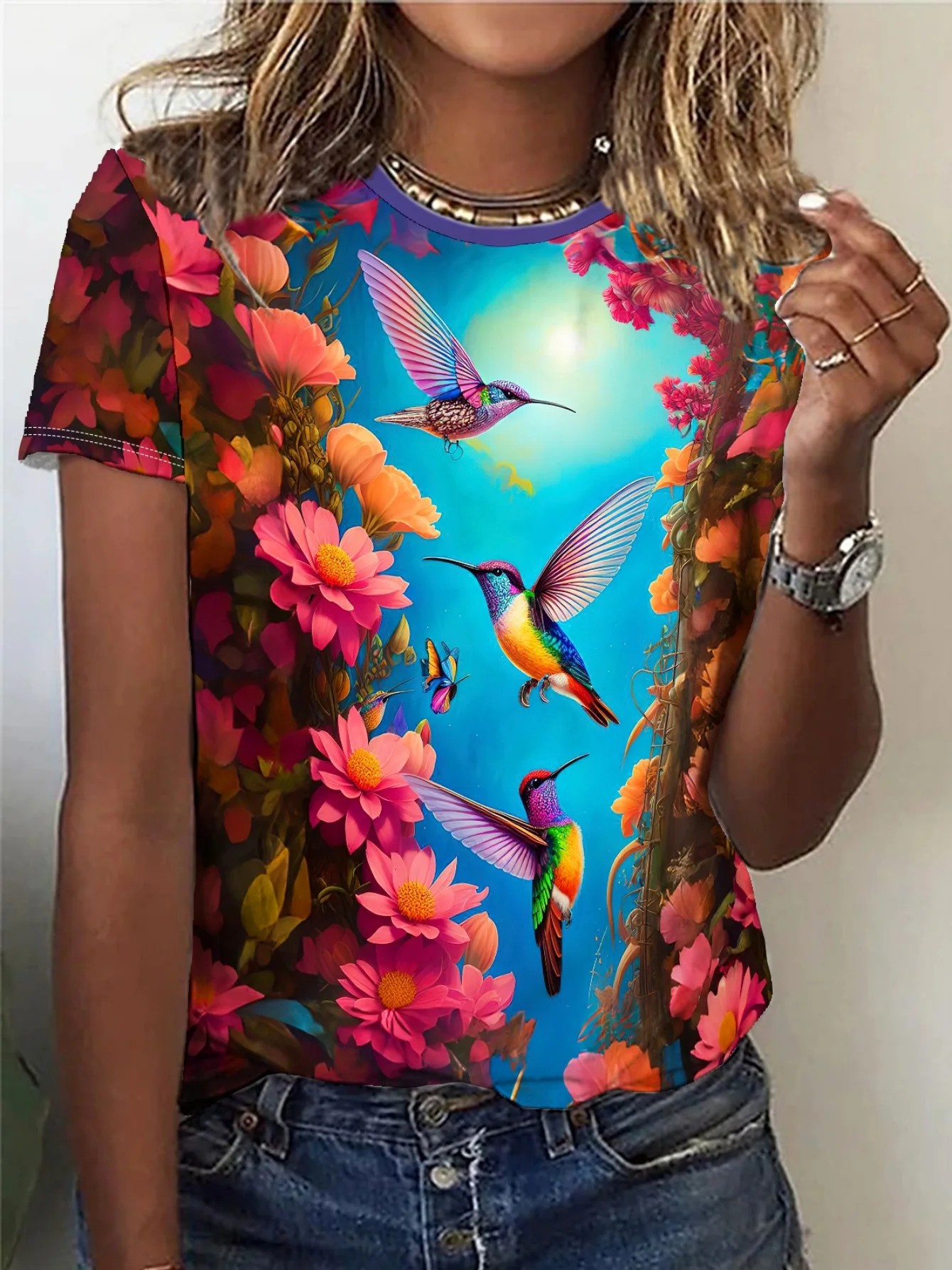 Women's Tee - Hummingbird & Floral Graphic, Colorful Tropical Nature Design for Casual Daily Wear