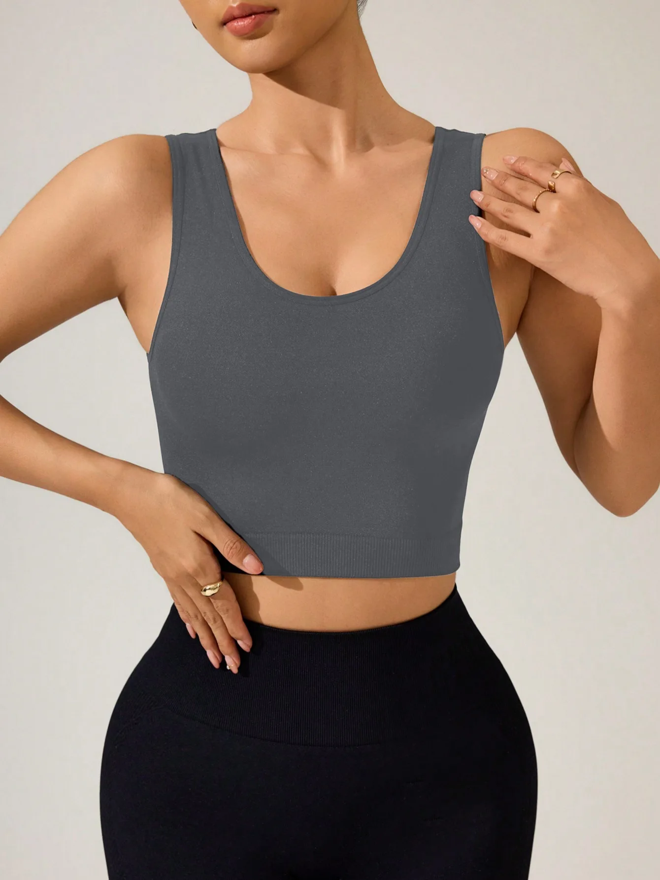 Спортивный жилет для фитнеса высокой интенсивности на открытом воздухе, спортивное нижнее белье с красивой спиной, топ для йоги