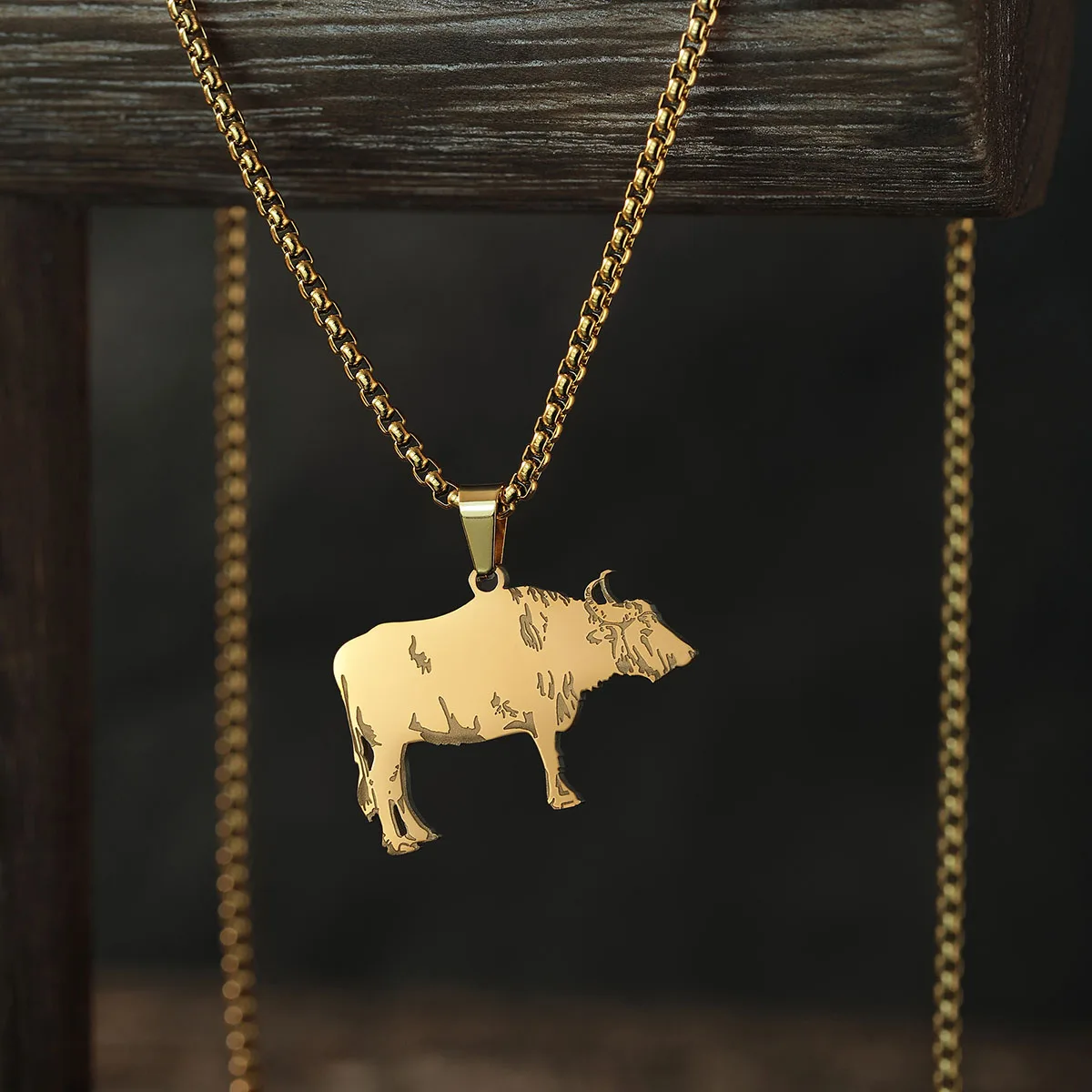 Kinitial Punk Water Buffalo Pendant Necklace For Cool Men Women Stainless Steel Long Chain Necklace Party Gift Hip Hop Jewelry