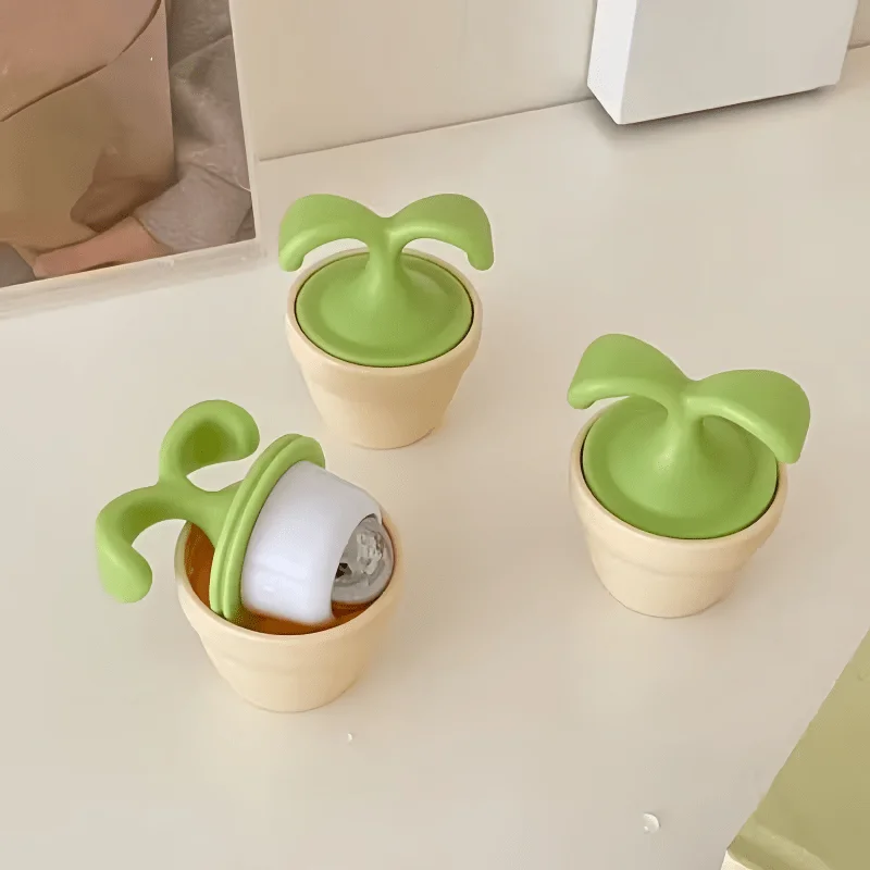 1pc Plant-Shaped Manual Massager, Portable Rolling Ball for Face, Eyes, Neck & Shoulder – Cute Flower Design with Acupressure