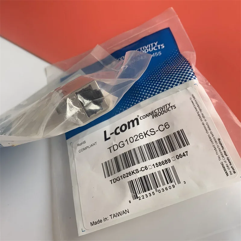 

TDG1026KS-C6 Импортированный разъем L-COM RJ45 через соединитель Cat6 Super Class 6, экранированный, НОВЫЙ