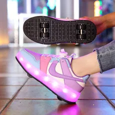 Zapatos de patinaje sobre ruedas para niños, zapatos para caminar para deportes al aire libre a la moda, nuevos zapatos con luz LED, zapatillas bonitas para niños y niñas 2024