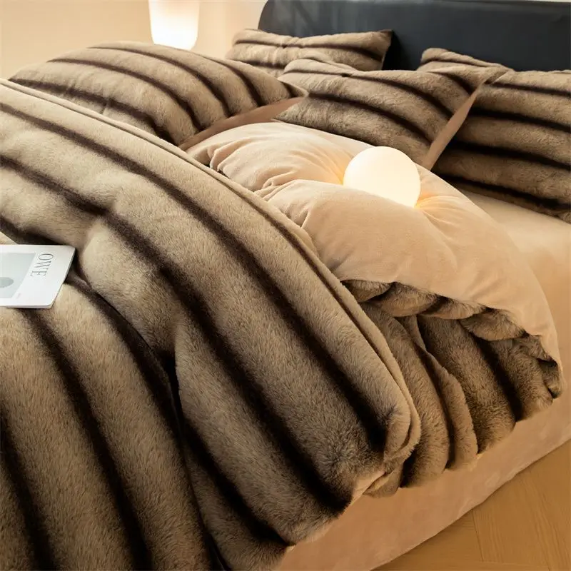 Four-piece Winter Thickened Class A Flannel Milk Fleece Bed Skirt Quilt Cover Bedding Bedding Set Light Luxury Rabbit Fleece