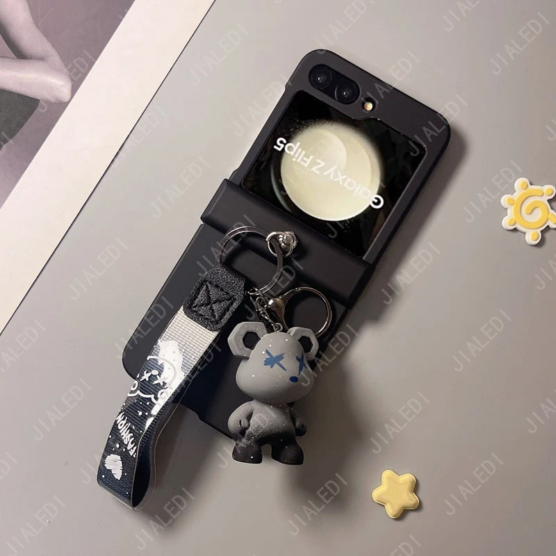 Bear Hand Strap Bracelet Hinge Phone case For Samsung Galaxy Z Flip 7 6 5 4 3 Cover
