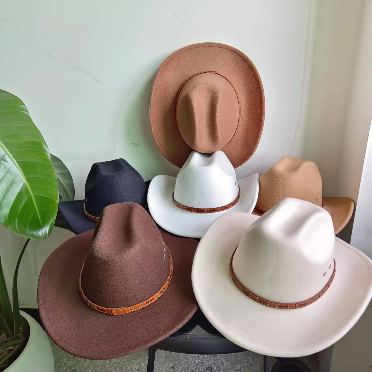 

Mens Punch Western Cowboy Hat Vintage Party Cream Felt Hat Wide Brim Fedora Luxury Elegant Womens Cowboy Hat
