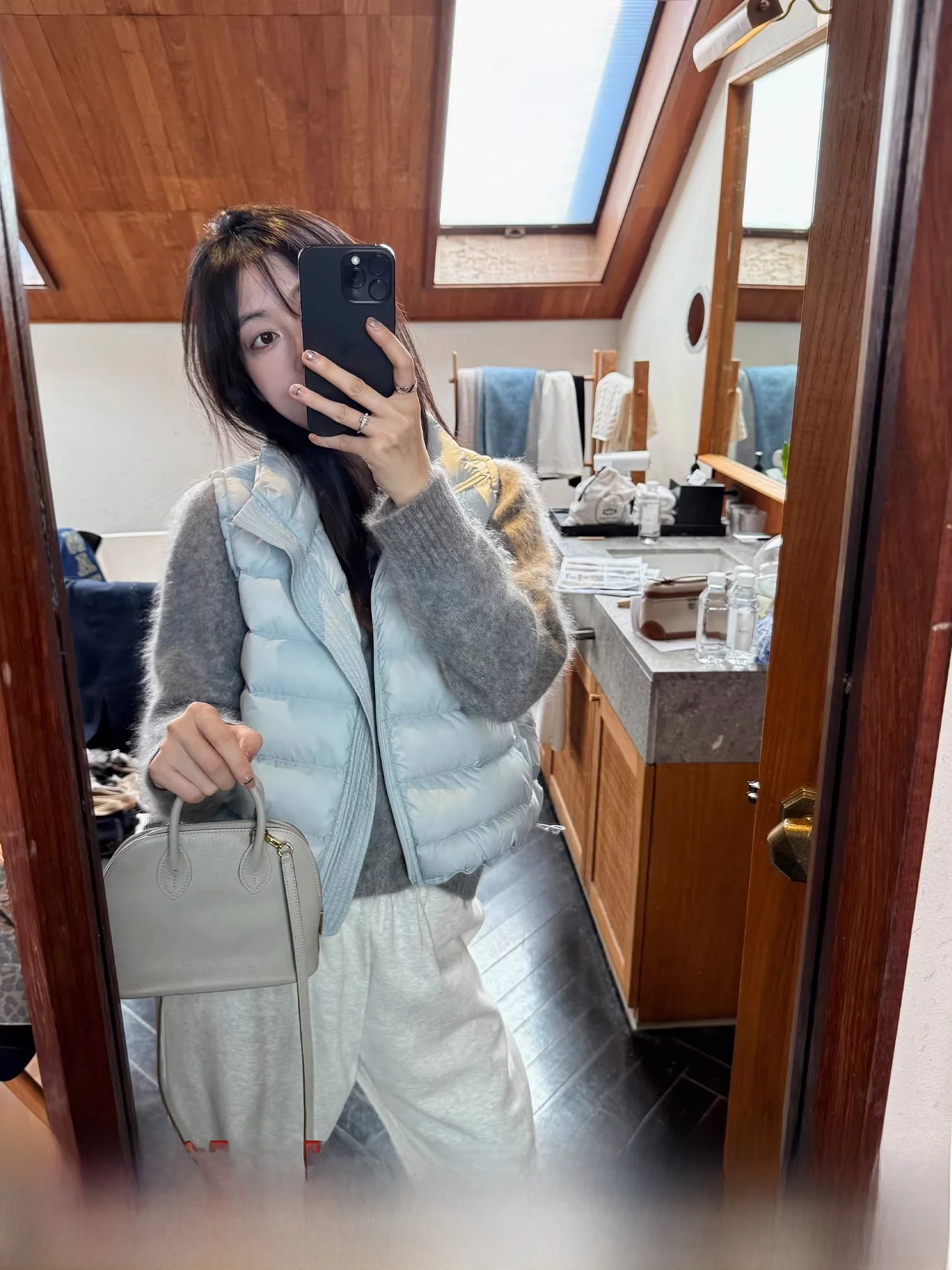 

Yang Xiaoyao Women's Lightweight down Vest Volcanic Ro Heating Yarn 95 White Goose down Casual Loose Fit Warmth Vest