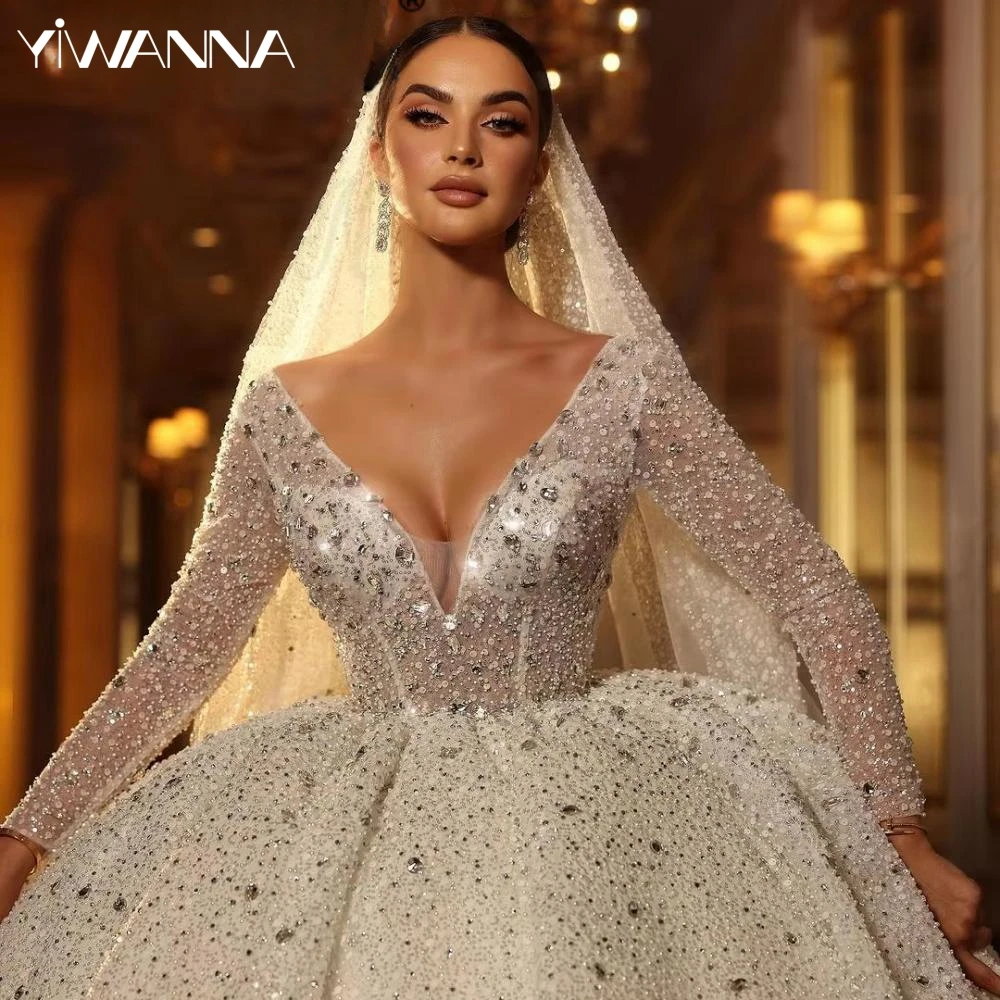 

Luxury Illusion Deep V-neck Wedding Dress Beaded Rhinestones Bridal Gown 2025 Customized Elegant Ball Gowns Dresses For Bride