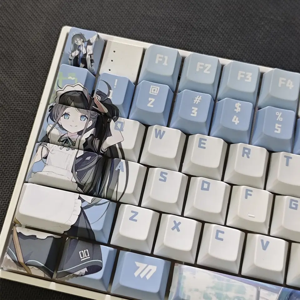 Tastiera Meccanica Con Keycaps PBT A Sublimazione – Tema Tendou Aris Da Blue Archive, Layout QWERTY