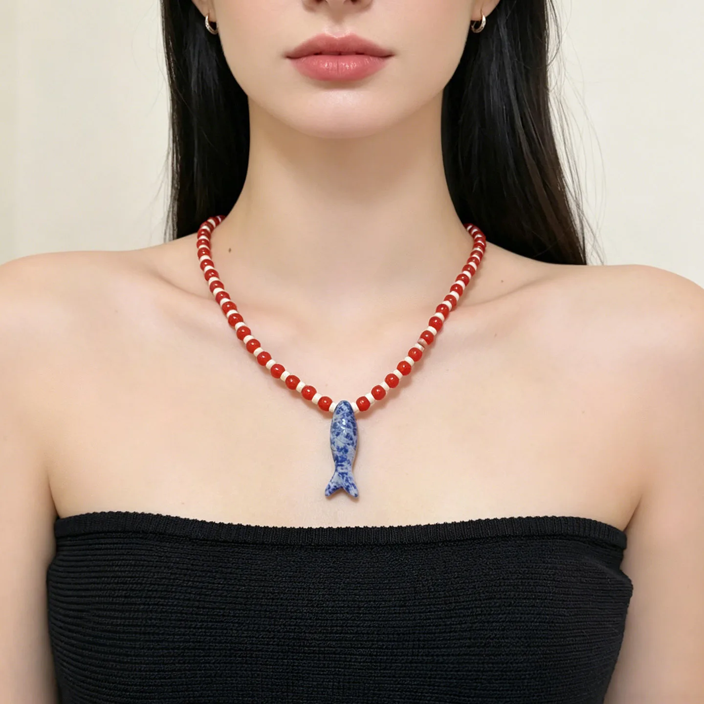 French Style Colorful Beaded Necklace Natural Stone Carved Fish Pendant Women Elegant Vacation Clavicle Chain Fashion Jewelry