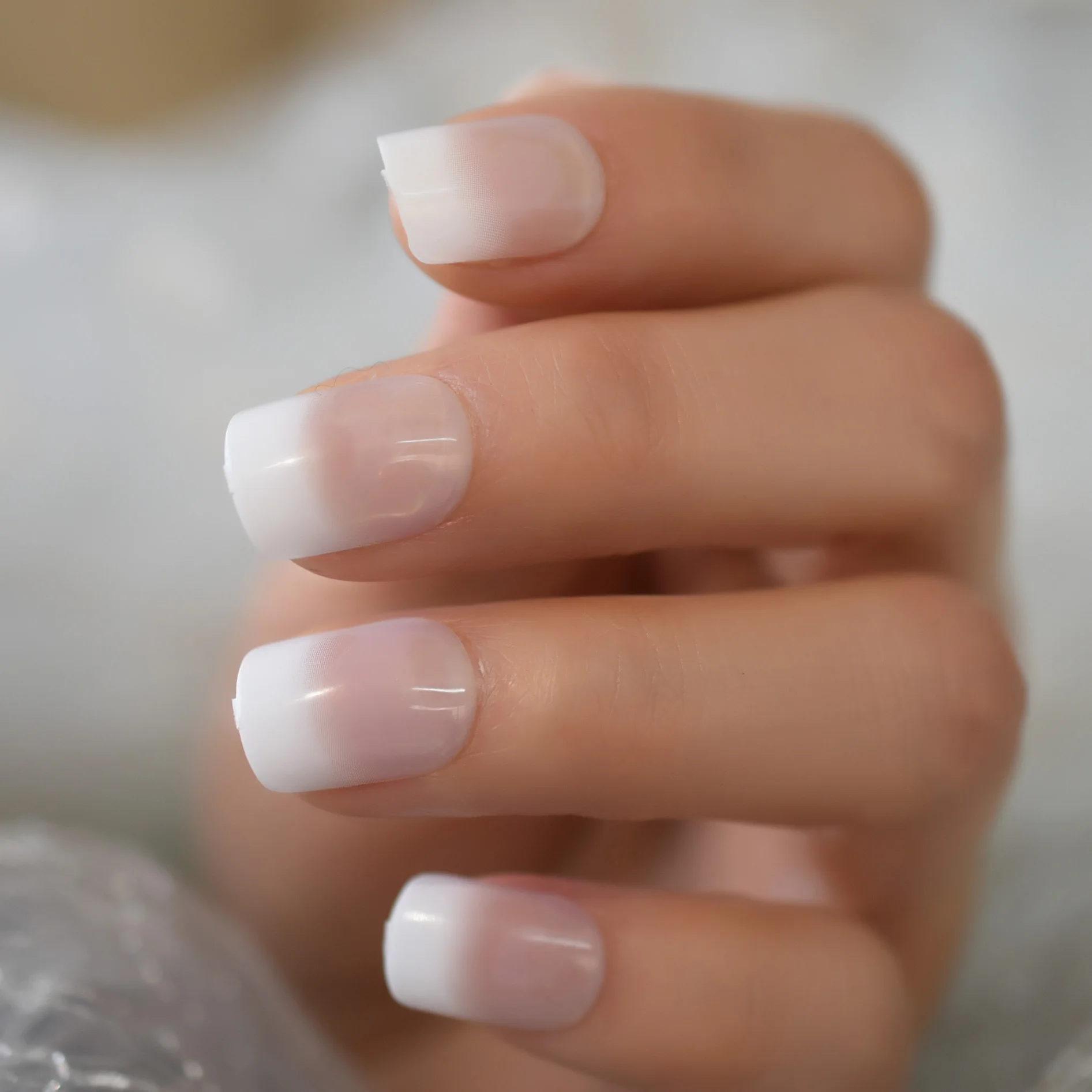 Fench Manicure 24 Pcs Press On Nail Tips Short Squoval Fingernails Reusable False Nails For Daily Wear Gradient Nail Tips Classy