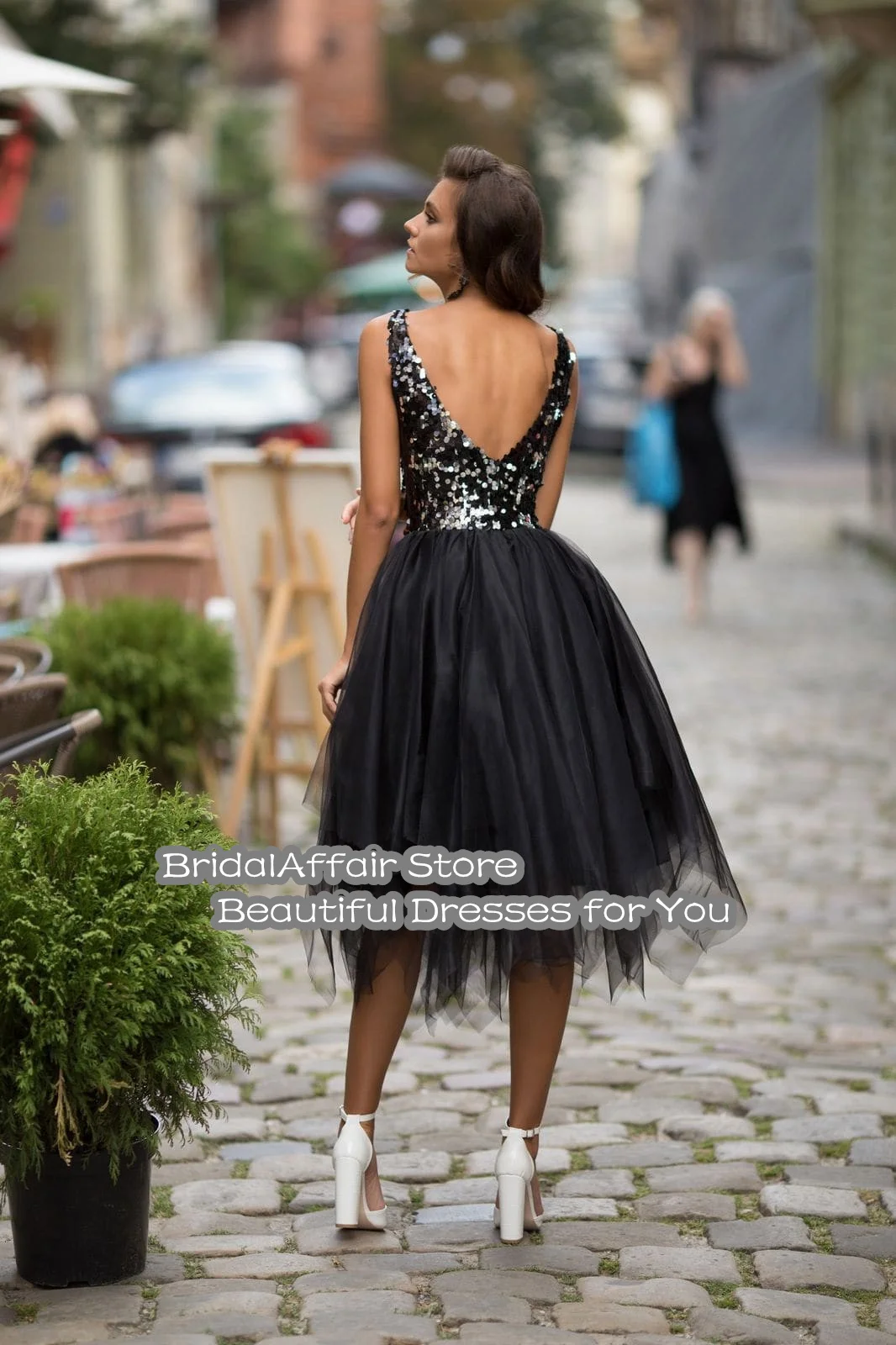 Champagne curto vestidos de baile de formatura cinta de espaguete a linha apliques flores chá comprimento vestido de festa de casamento celebridade graduação