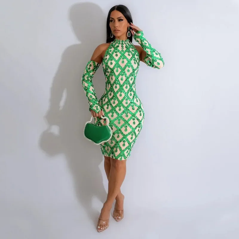 

Женское блестящее вечернее платье до колен с блестками