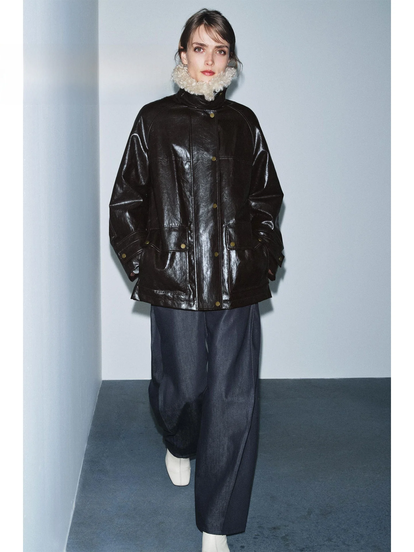 2026年春 レディース 多用途襟付きコート フェイクファー風 アメリカンレトロ スタイリッシュ カジュアル ティエンデッド ロングスリーブ ジッパー開閉