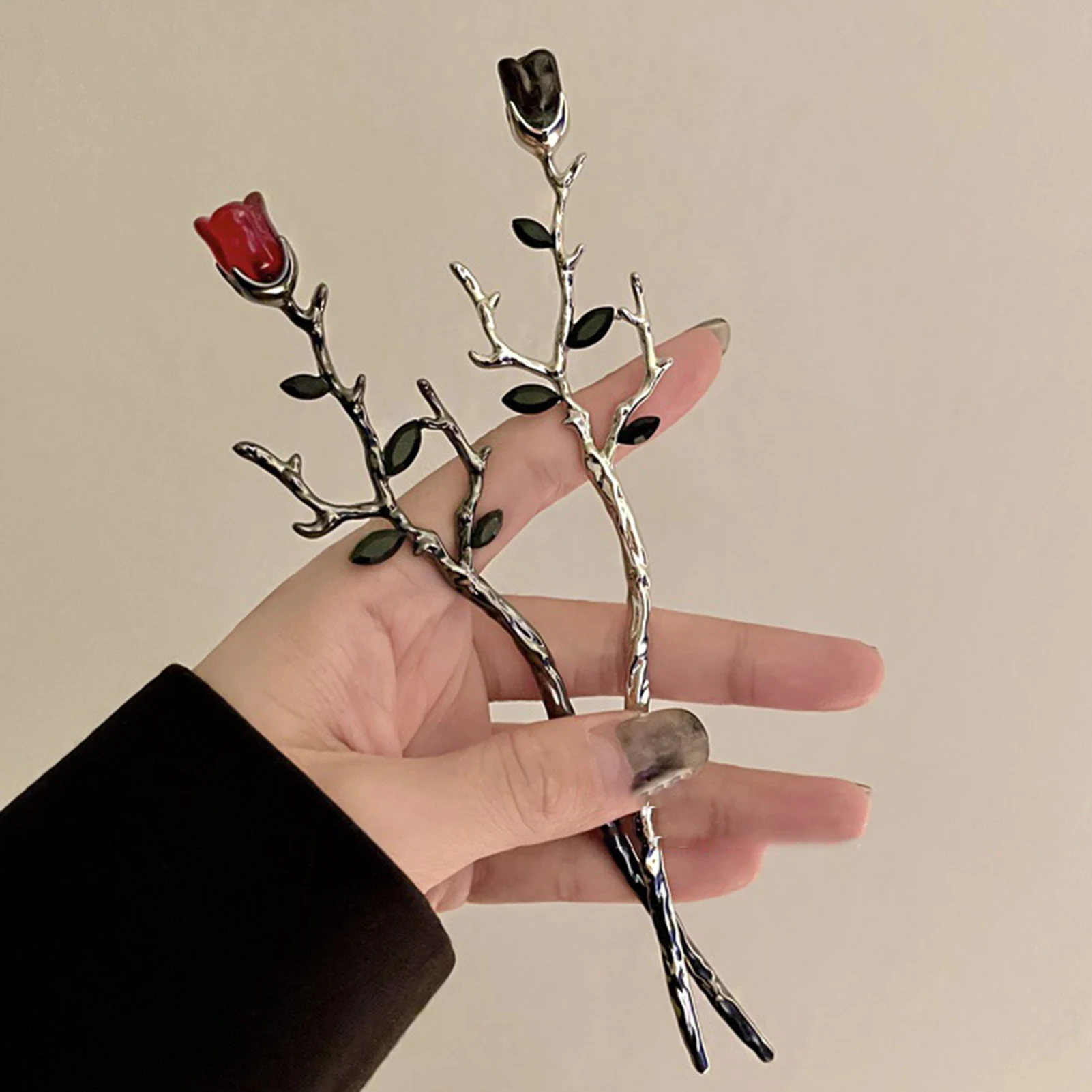 Gothic Metal Hairpin Vintage Bramble Rose Flower Hair Stick For Women Girls Light Luxury Hair Clip Jewelry Hair Accessories