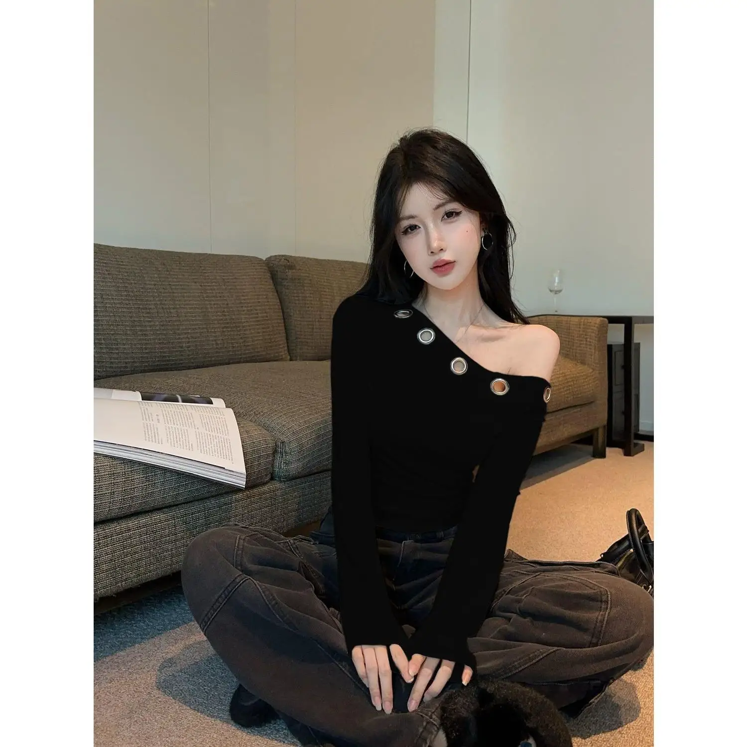 Stunning Shoulder Bared Long Sleeve T Shirt Women's Autumn Winter New Style Metal Ring Decorated Unique Design Versatile Top ...