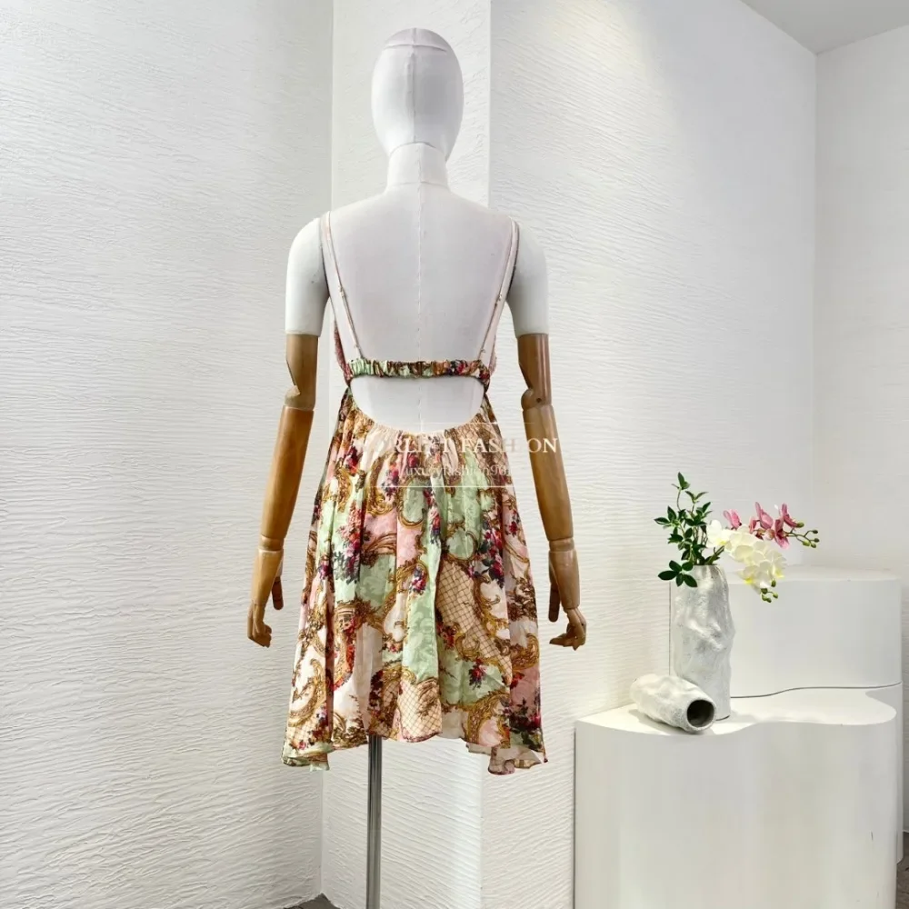 ピンクグリーンの花柄プリントノースリーブレースバックレスミニドレス2025シルク