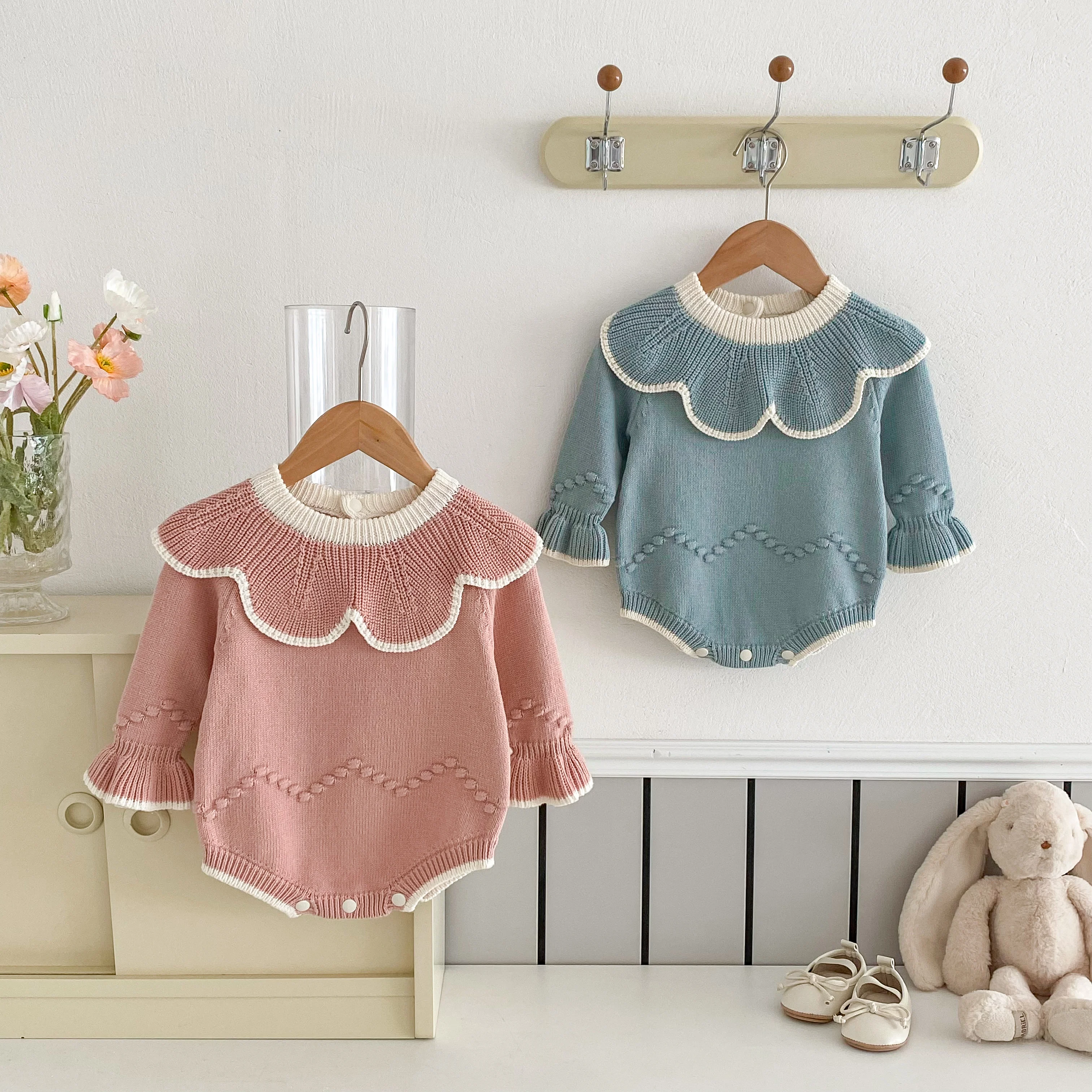 INS Autumn New Collection baby Girls Handmade Ball-Shape Ruffled Neck Pullover Knit Jumpsuit and Crawler Suit