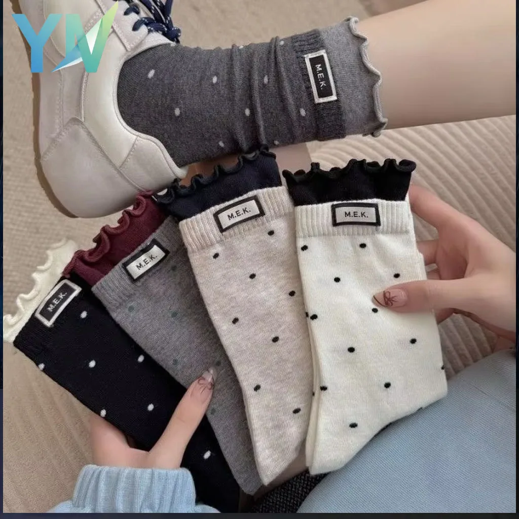 تنفس منتصف العجل الجوارب للنساء الباليه نمط الدانتيل تقليم نقطة نمط كشكش التفاصيل تكويم لينة مريحة الجوارب الموضة