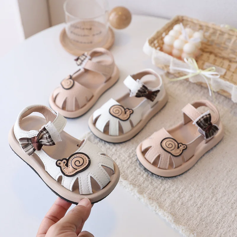 Summer New Girls' Sandals Fashion Soft Sole Kids Breathable Shoes Baby Girls' Genuine Leather Non-Slip Cute Children Sandals
