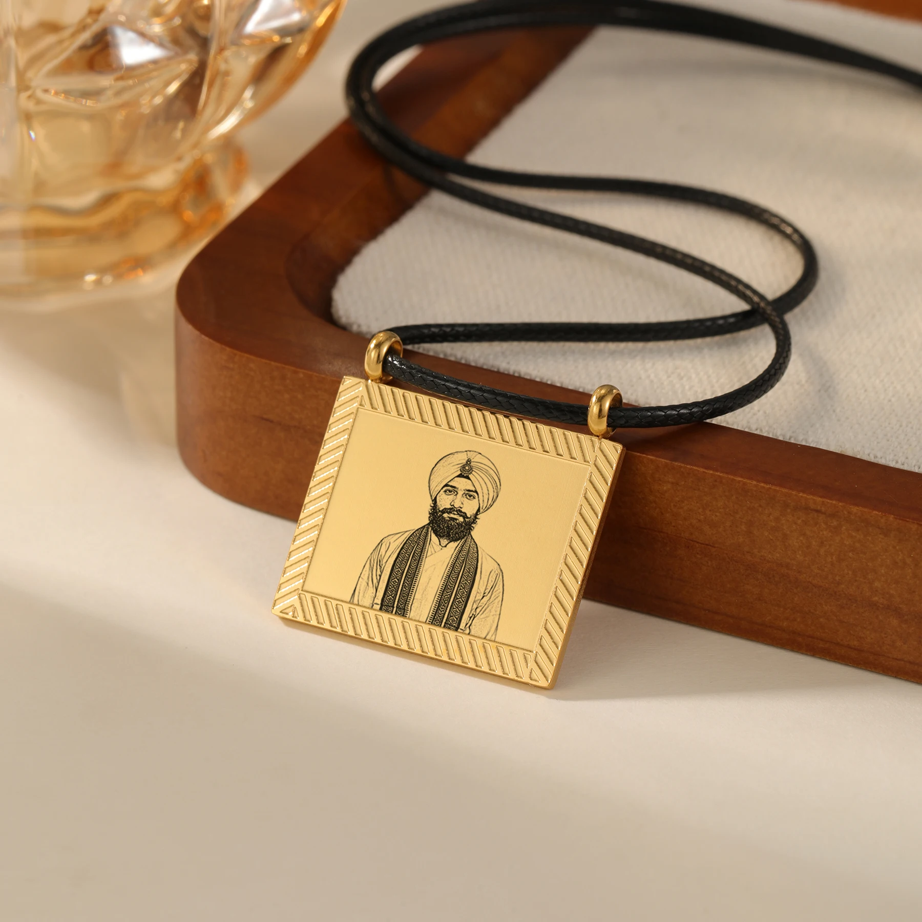 colar-personalizado-com-gravacao-de-retrato-e-nome-punjabi-joia-personalizada-com-foto-punjabi-presente-de-dia-das-maes-para-mulheres