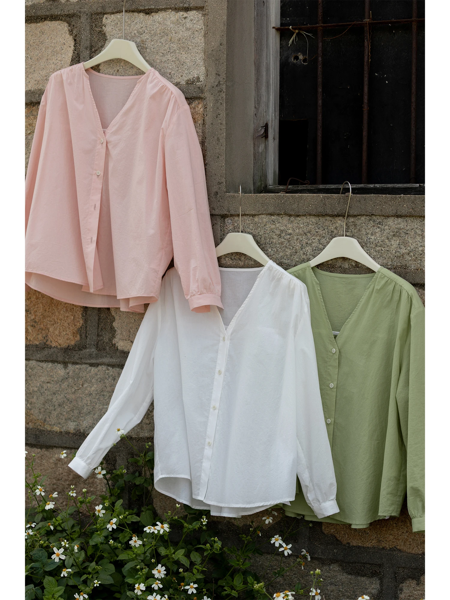 

Classic V-Neck Long Sleeve Pure Cotton Lightweight Sun Protection Shirt Women's Casual Loose Fit Shirt in Spring 2026